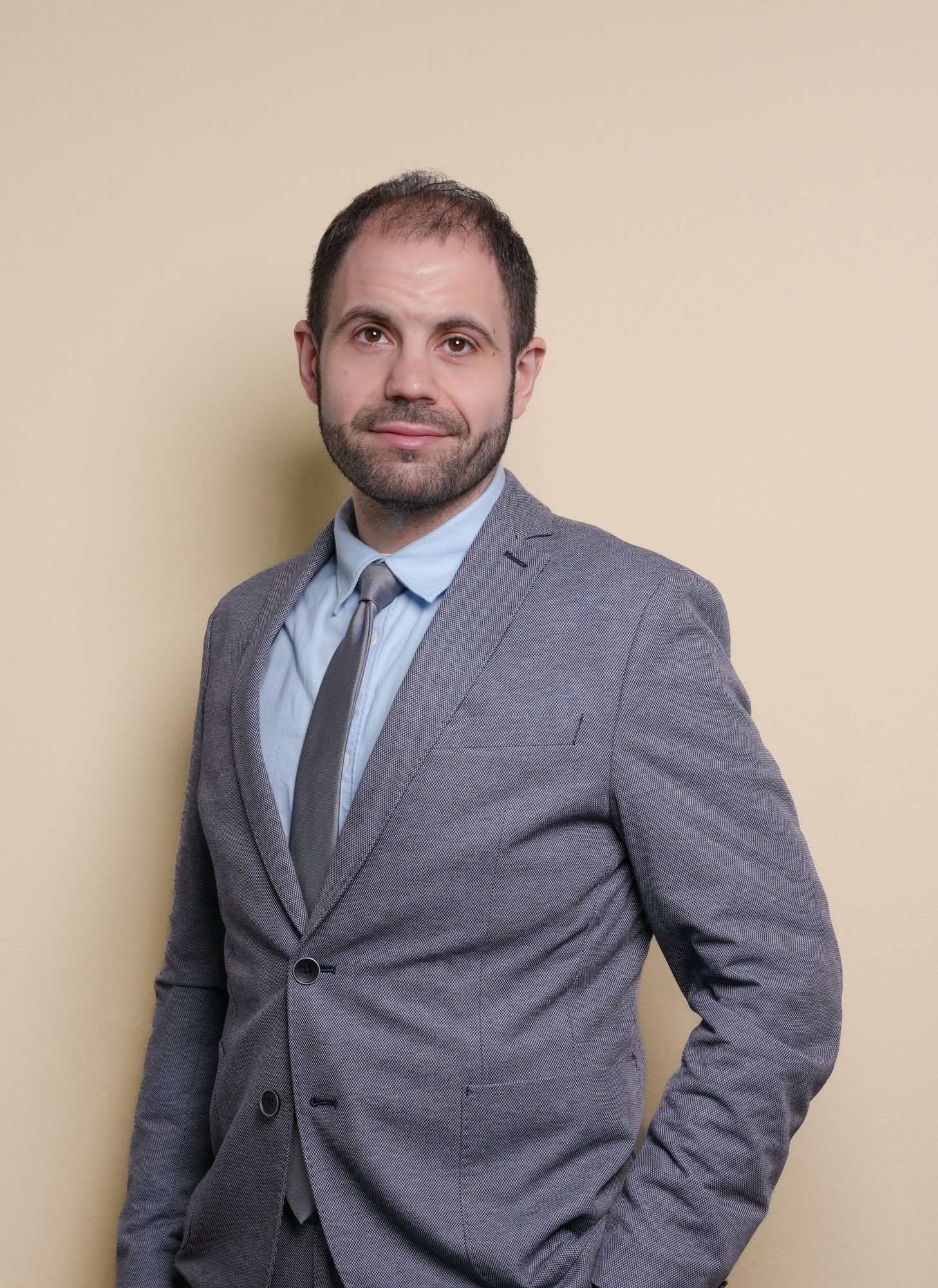 Malek Photo for  website Z7400003 (1)-3